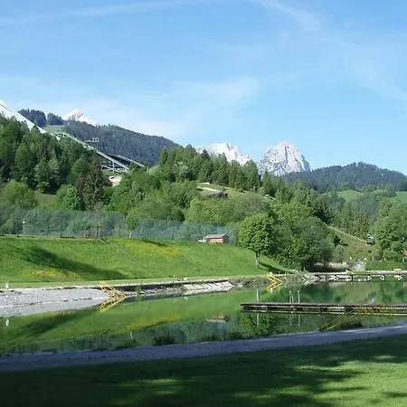 Holiday home Mountain Safari - Spacious, Scenic And Steps From Adventure *