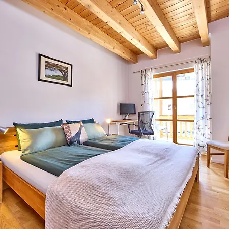 Holiday home Mountain Safari - Spacious, Scenic And Steps From Adventure